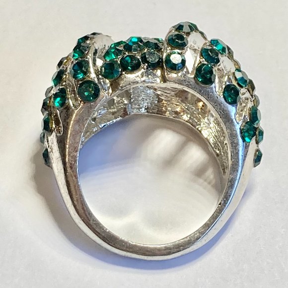 Vintage Emerald Green Crystal Boho Dome Cocktail Ring Size 9 Silver Tone Plated - Picture 5 of 11